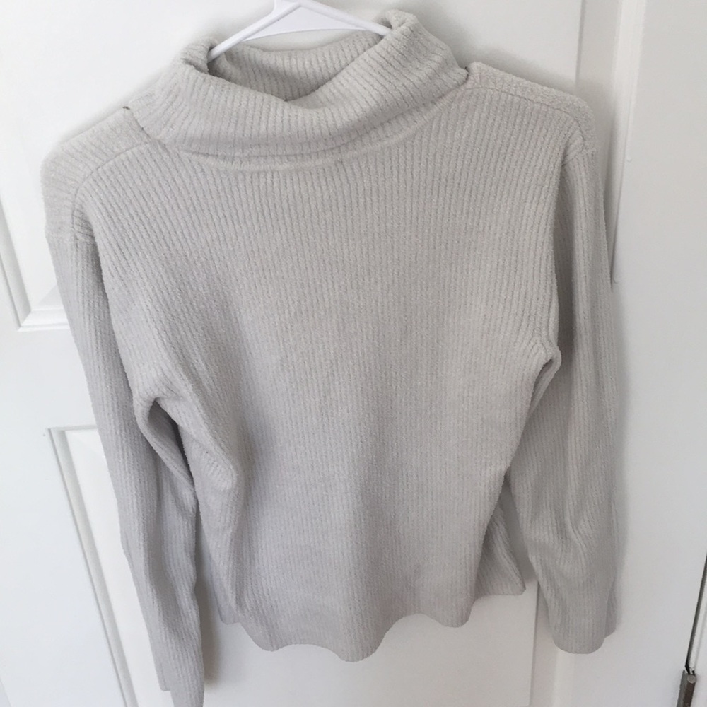 Sweater - Picture 2 of 5